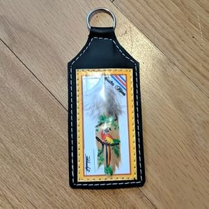 Handmade and painted feather by Rolando, artisan f